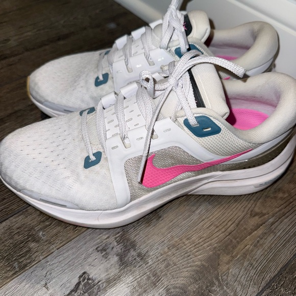 Nike Shoes - Nike Womens White Zoom Size 8 Pre-Owned